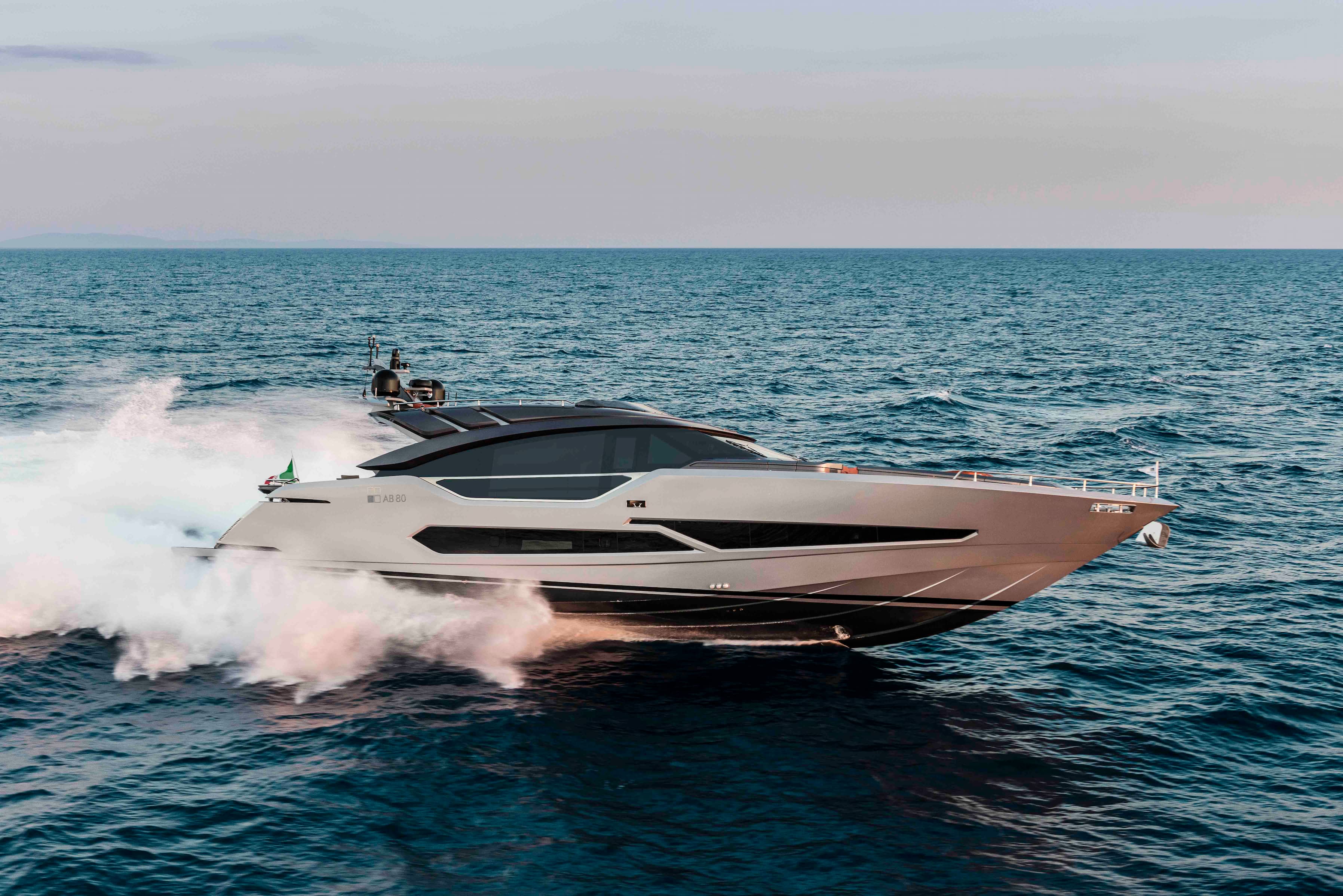 yacht